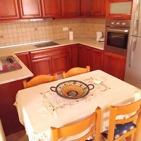 Apartment 100M From The Sea * Nea Roda