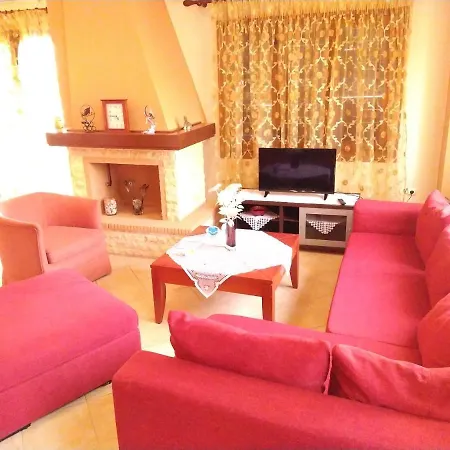 Apartment 100M From The Sea Apartmán